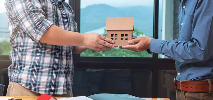 How We Determine Your Sell House with Reverse Mortgage Offer in Rockville Centre, NY?